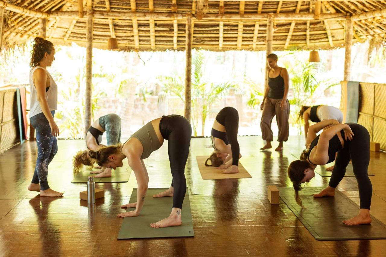 Palm Trees Ayurvedic Heritage Patnem Beach Exterior foto
