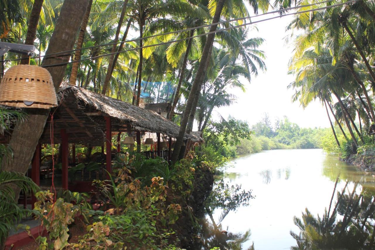 Palm Trees Ayurvedic Heritage Patnem Beach Exterior foto